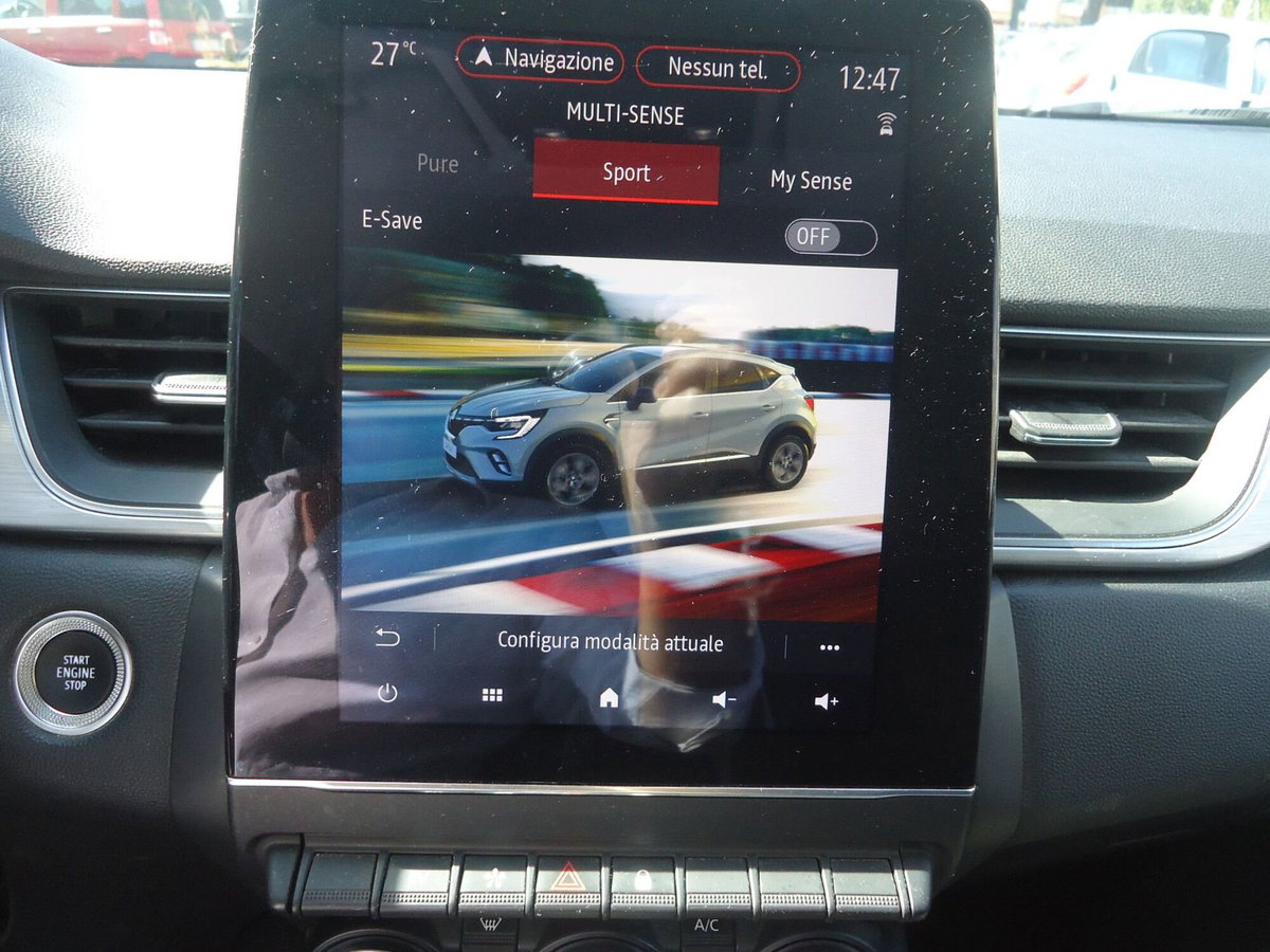 Renault Captur Plug-in Hybrid E-Tech 160 CV Intens (12)