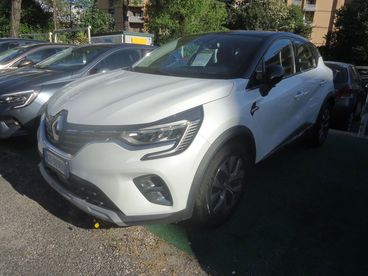 Renault Captur Plug-in Hybrid E-Tech 160 CV Intens (3)