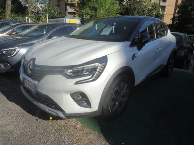 Renault Captur Plug-in Hybrid E-Tech 160 CV Intens (3)