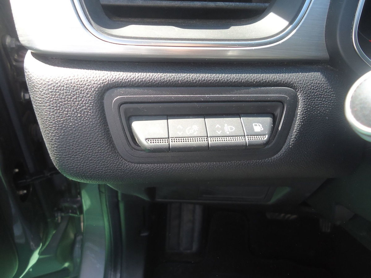 Renault Captur Plug-in Hybrid E-Tech 160 CV Intens (6)