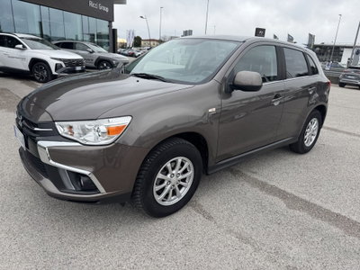 Mitsubishi ASX 1.6 DI-D 114 CV 4WD Invite Navi usata
