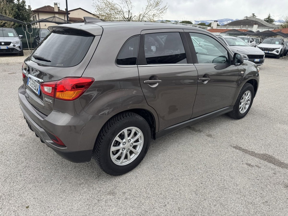 Mitsubishi ASX 1.6 DI-D 114 CV 4WD Invite Navi (5)