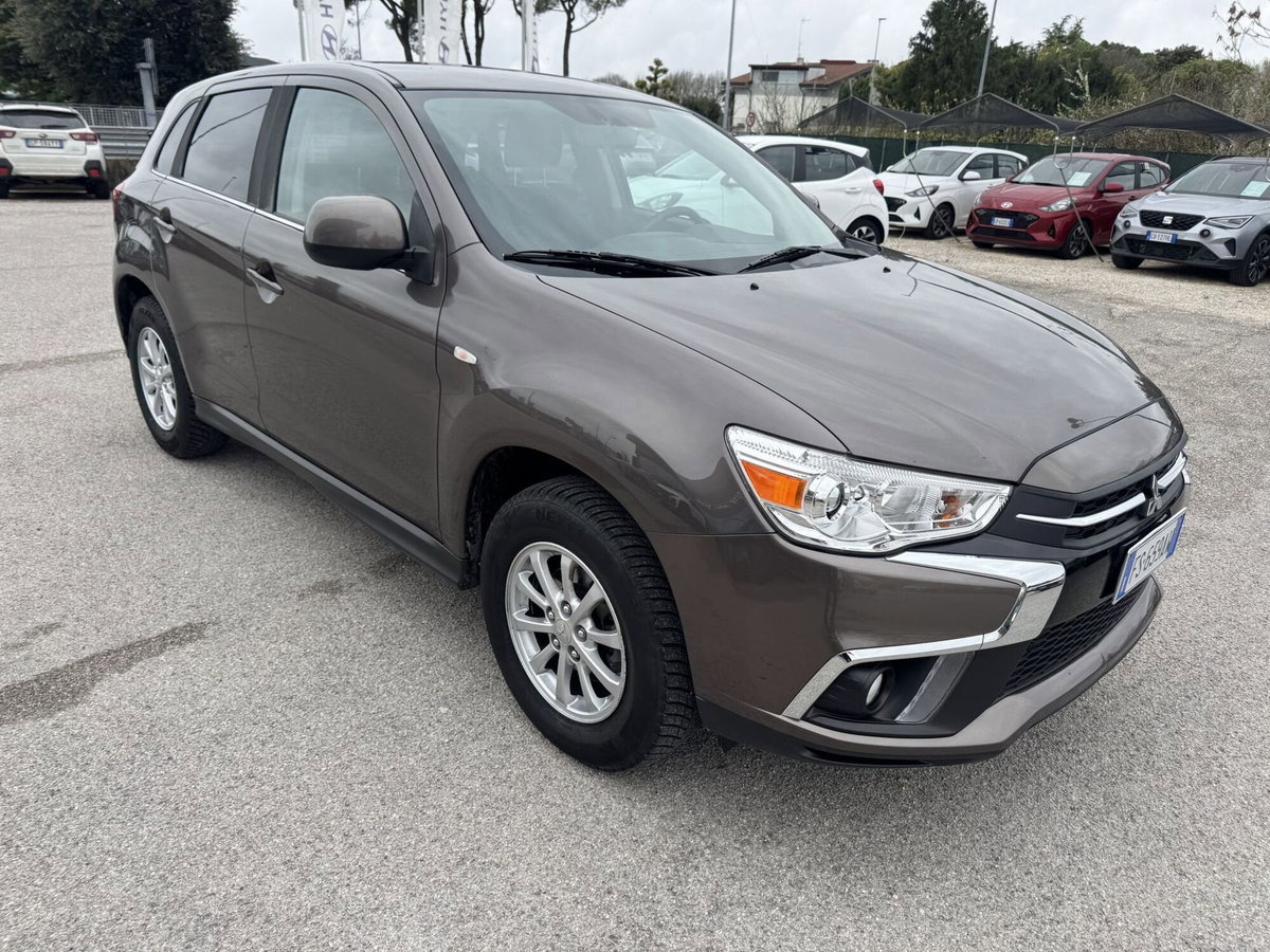 Mitsubishi ASX 1.6 DI-D 114 CV 4WD Invite Navi (7)
