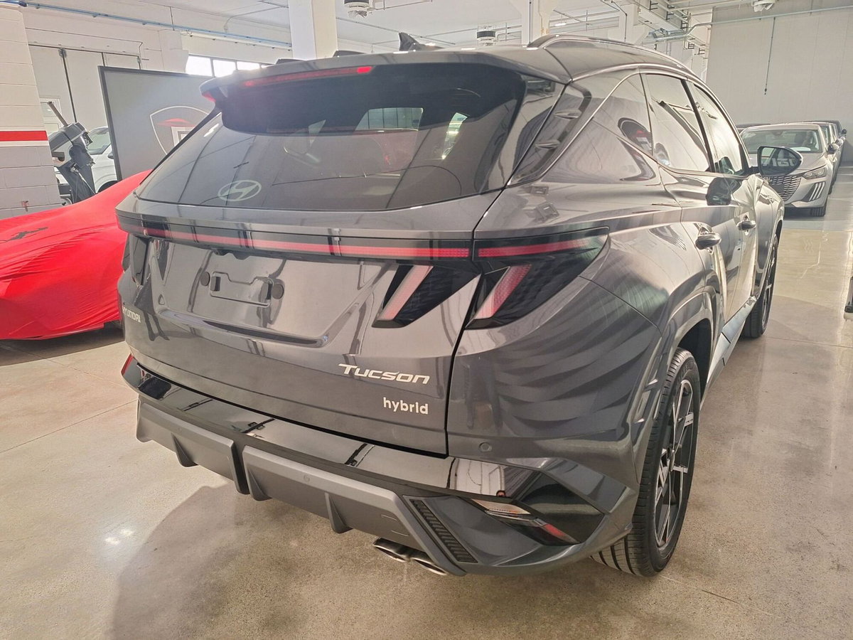 Hyundai Tucson 1.6 hev Xtech 2wd 239cv auto (6)