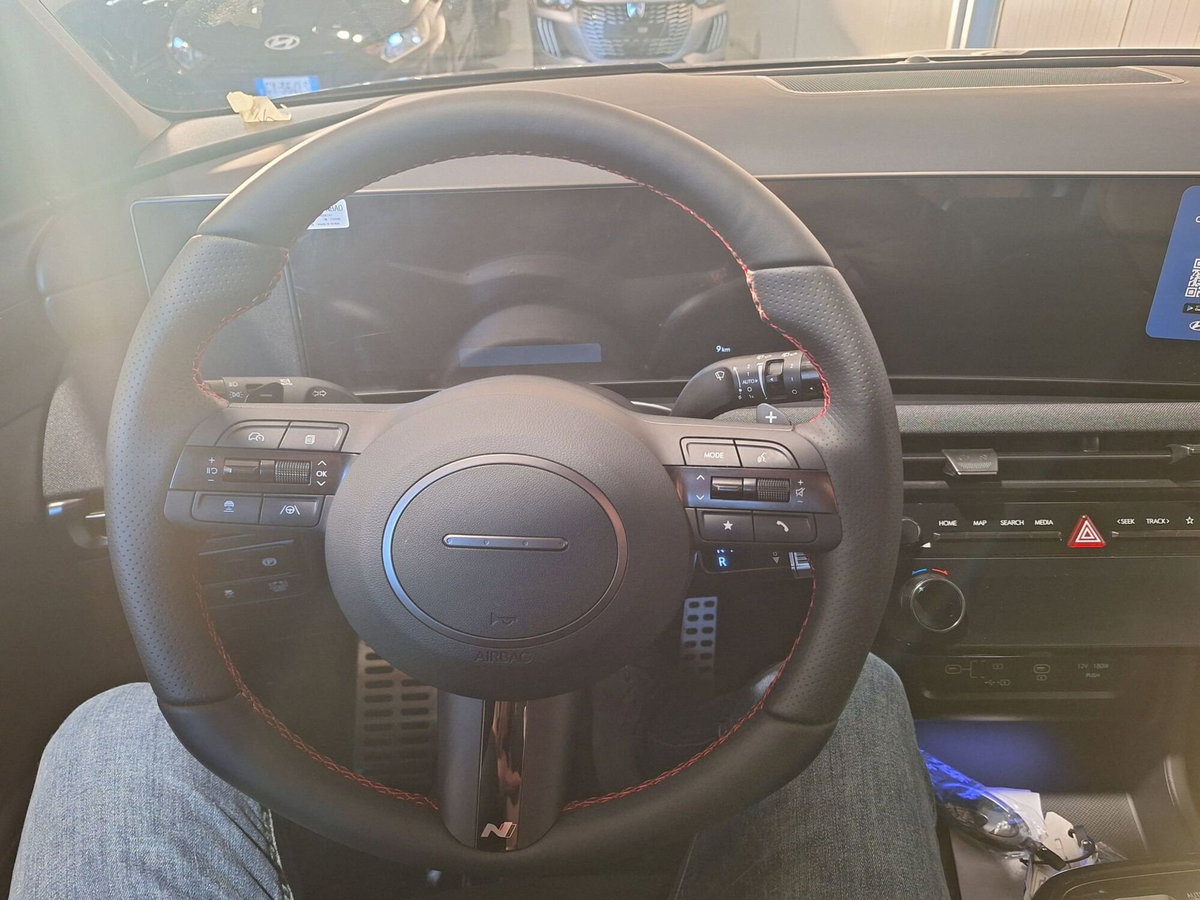 Hyundai Tucson 1.6 hev Xtech 2wd 239cv auto (11)