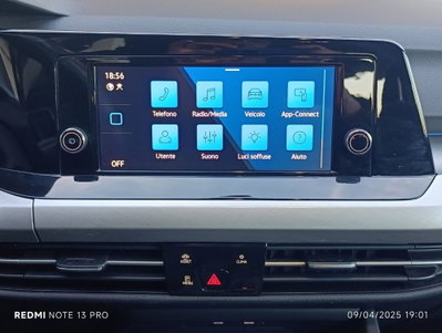 Volkswagen Golf 1.0 eTSI EVO DSG Life (10)