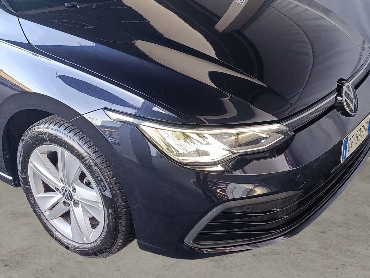 Volkswagen Golf 1.0 eTSI EVO DSG Life (5)