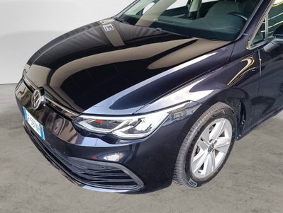 Volkswagen Golf 1.0 eTSI EVO DSG Life (6)