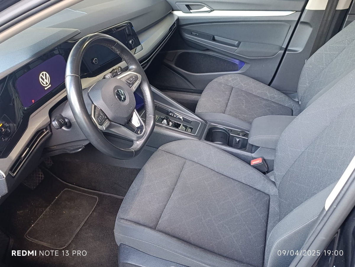 Volkswagen Golf 1.0 eTSI EVO DSG Life (9)