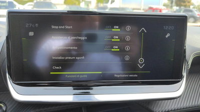 Peugeot 2008 PureTech 155 S&S EAT8 GT Pack (17)