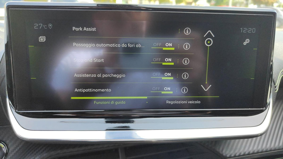 Peugeot 2008 PureTech 155 S&S EAT8 GT Pack (18)