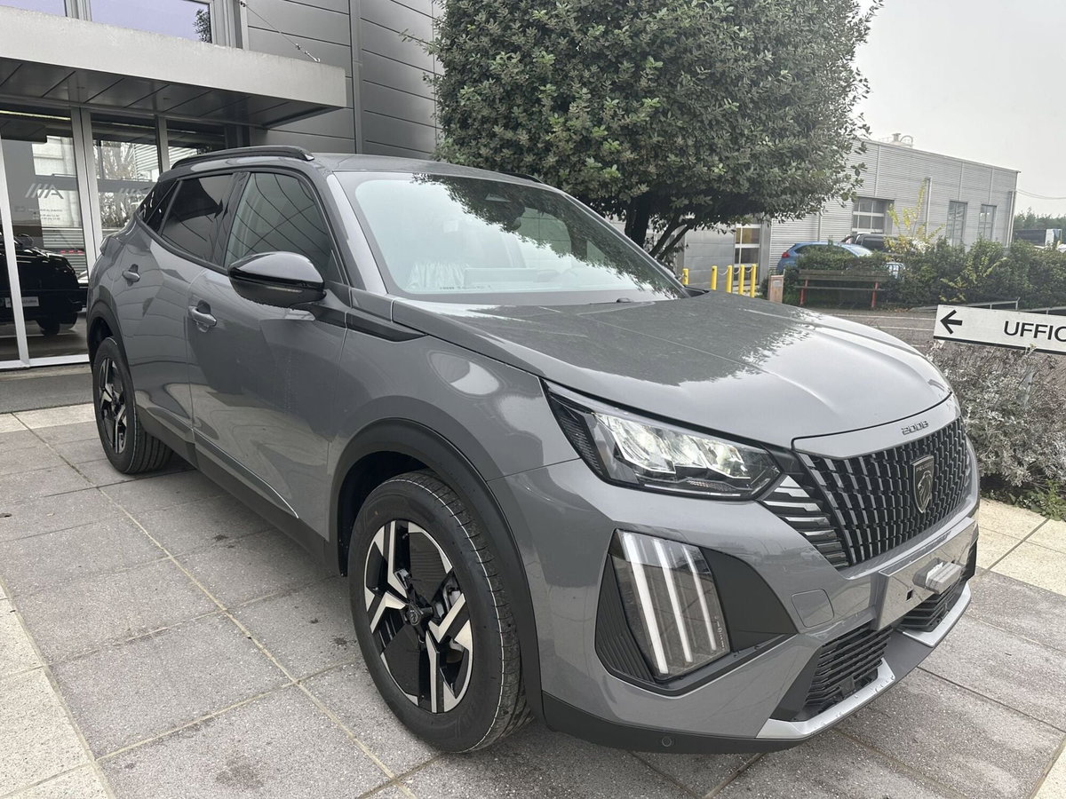 Peugeot 2008 1.2 puretech Active s&s 100cv (3)