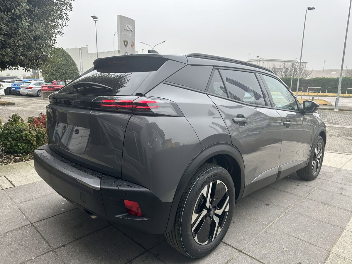 Peugeot 2008 1.2 puretech Active s&s 100cv (4)