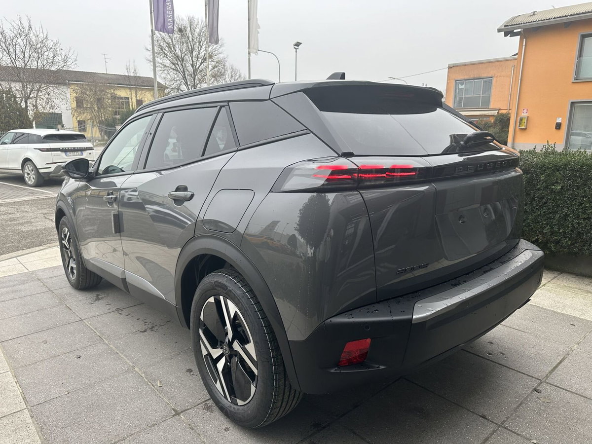 Peugeot 2008 1.2 puretech Active s&s 100cv (6)