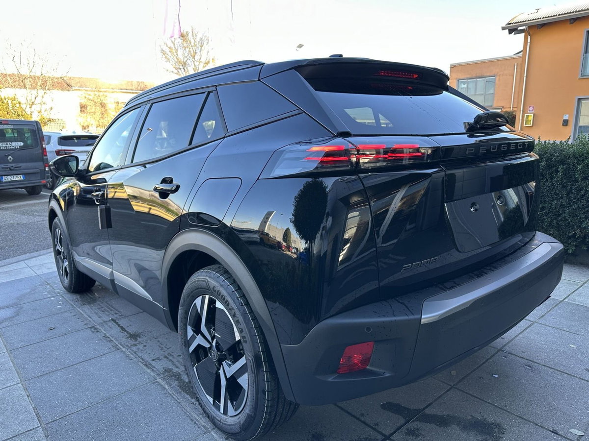 Peugeot 2008 1.2 puretech Active s&s 100cv (6)