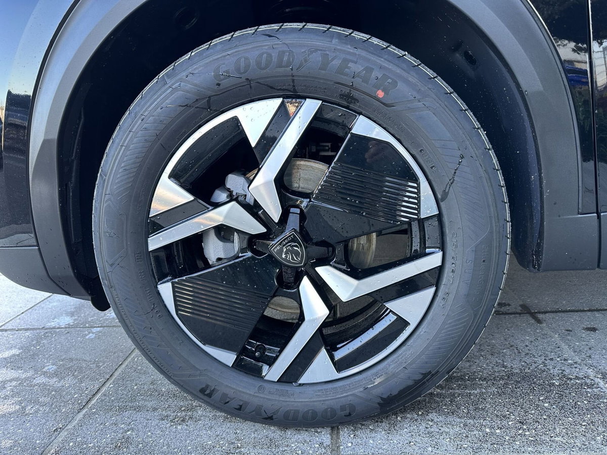 Peugeot 2008 1.2 puretech Active s&s 100cv (7)