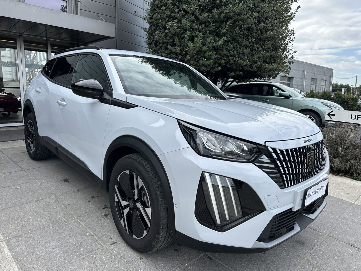 Peugeot 2008 1.2 puretech Active s&s 100cv (3)
