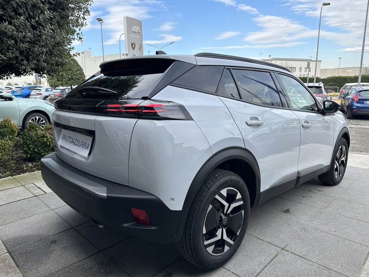 Peugeot 2008 1.2 puretech Active s&s 100cv (4)
