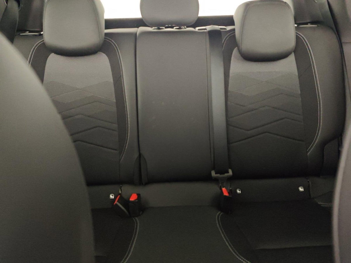 Jeep Avenger 1.2 turbo Summit fwd 100cv (15)