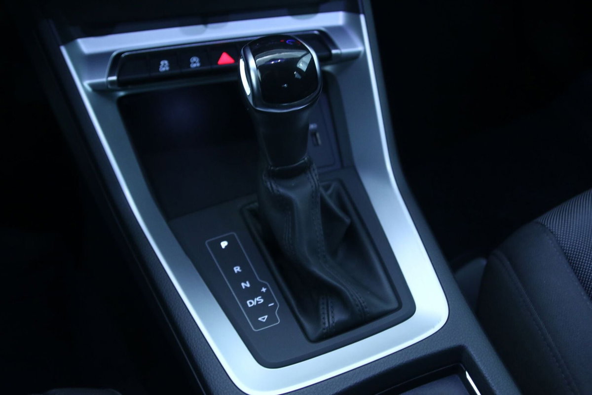 Audi Q3 40 TDI quattro S tronic (15)
