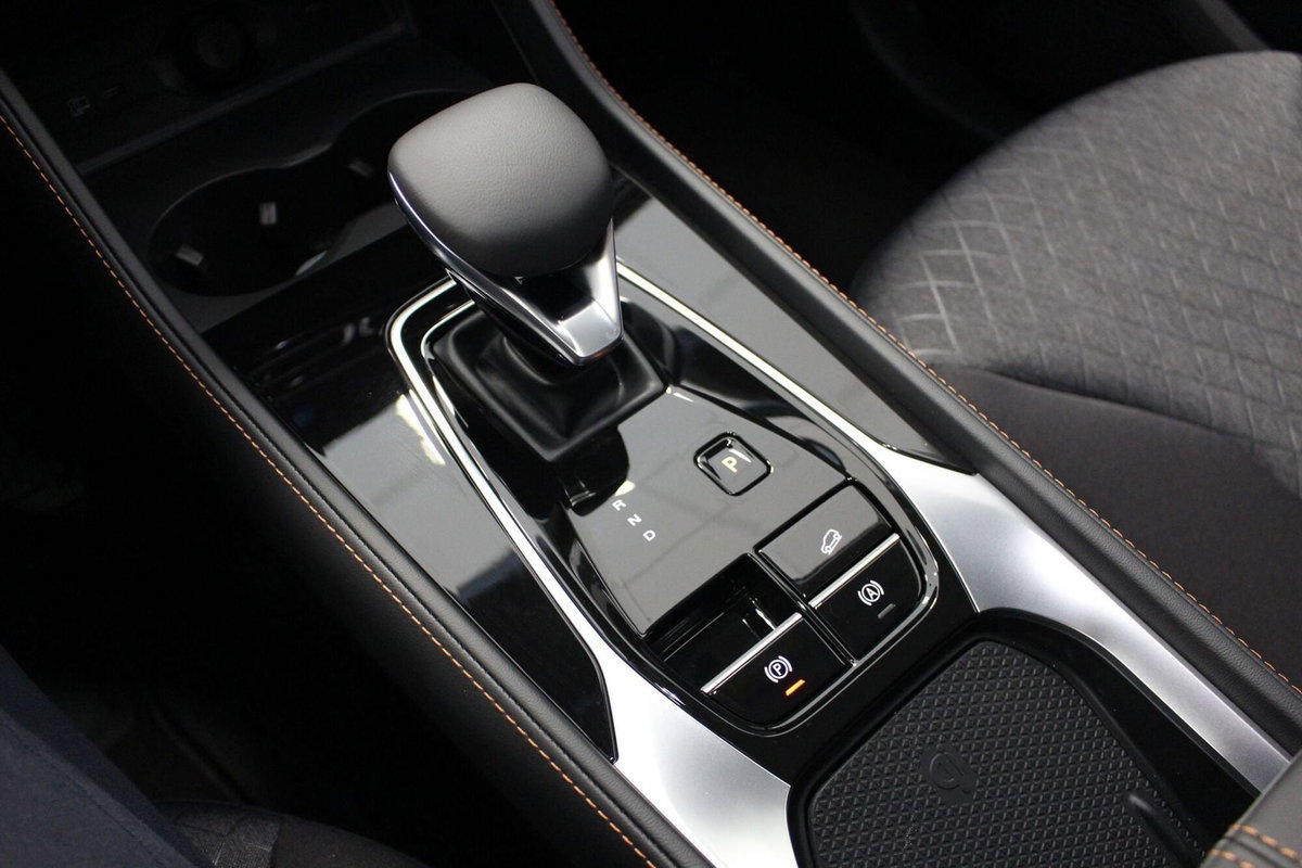 Mg HS 1.5 hybrid+ Comfort auto (13)