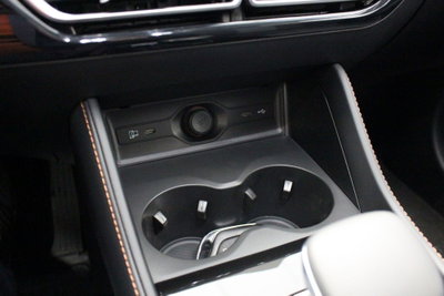 Mg HS 1.5 hybrid+ Comfort auto (14)