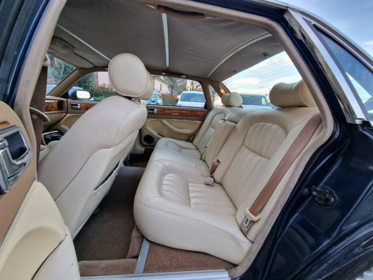 Jaguar XJ 4.0 cat Executive (10)