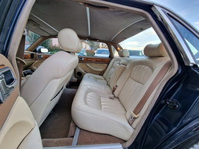 Jaguar XJ 4.0 cat Executive (10)