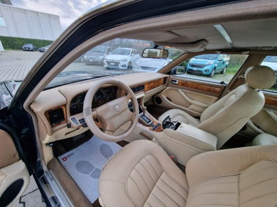 Jaguar XJ 4.0 cat Executive (14)