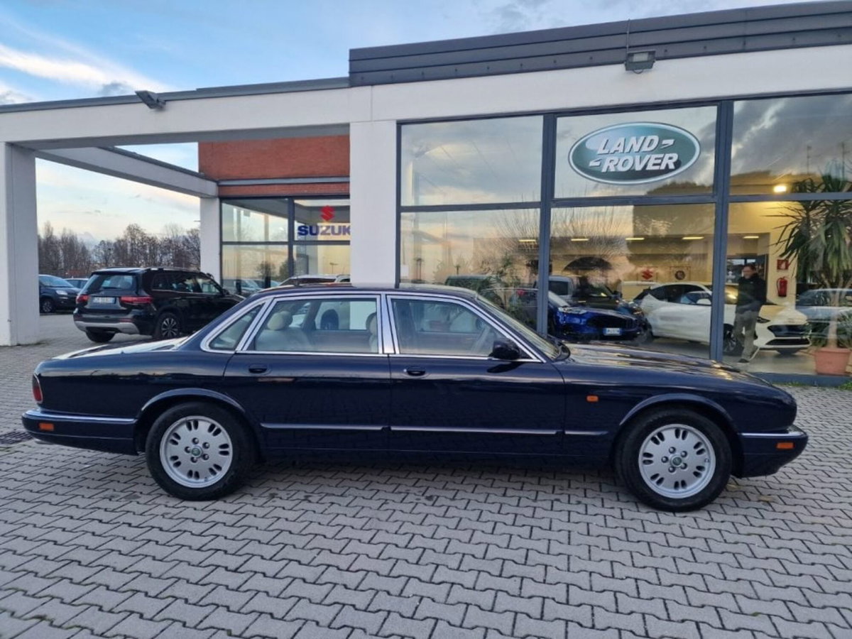 Jaguar XJ 4.0 cat Executive (4)