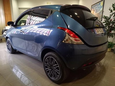 Lancia Ypsilon 1.0 FireFly 5 porte S&S Hybrid Ecochic A. Ferretti (7)