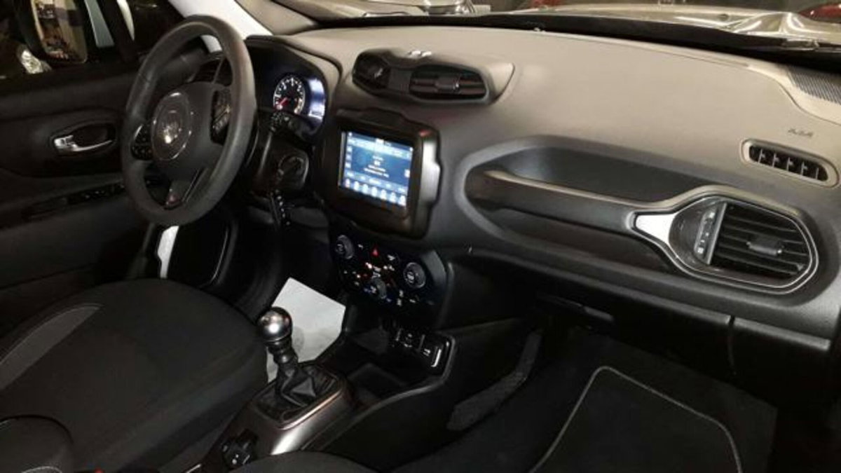 Jeep Renegade 1.6 Mjt 130 CV Limited (6)