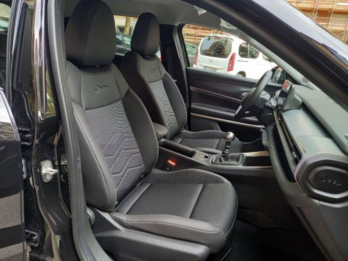 Jeep Avenger 1.2 turbo Summit fwd 100cv (11)