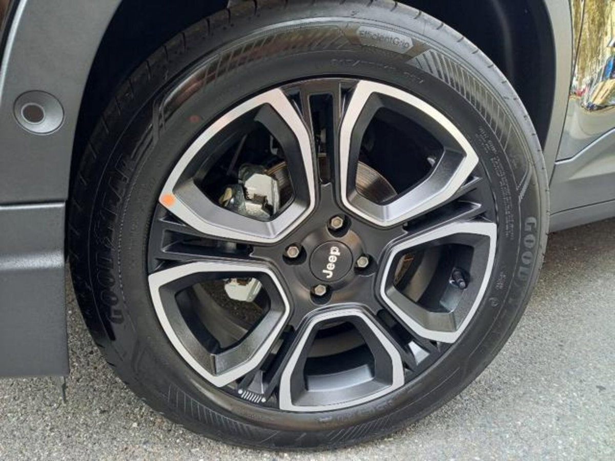 Jeep Avenger 1.2 turbo Summit fwd 100cv (13)