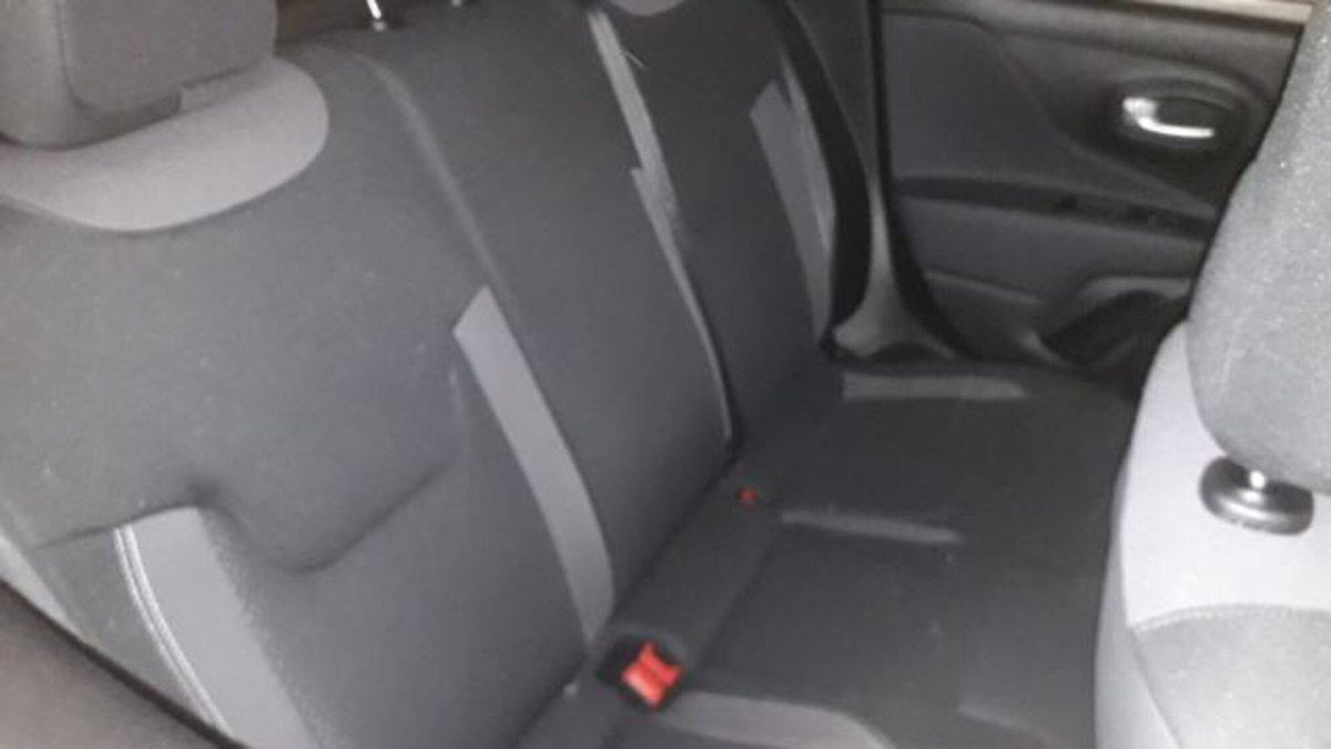 Jeep Renegade 1.5 Turbo T4 MHEV Limited (10)