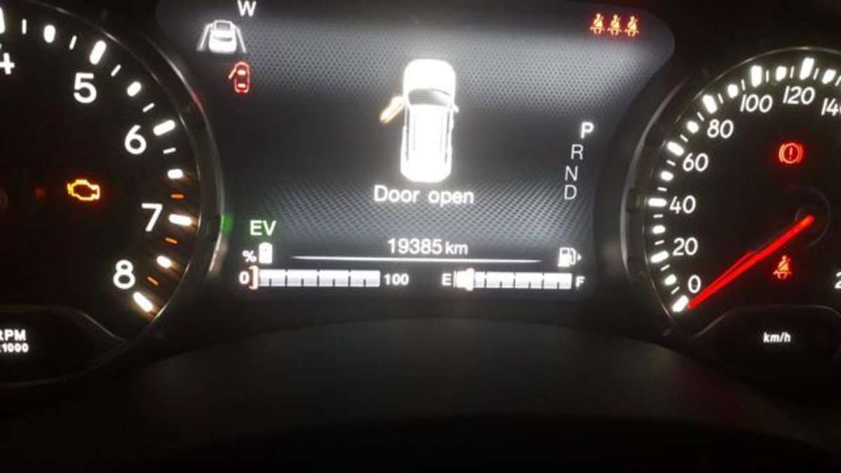 Jeep Renegade 1.5 Turbo T4 MHEV Limited (6)