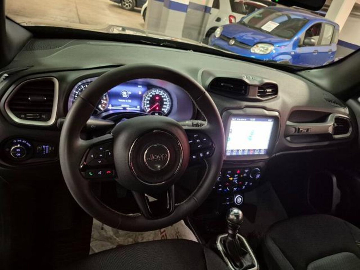 Jeep Renegade 1.0 T3 80th Anniversary (14)