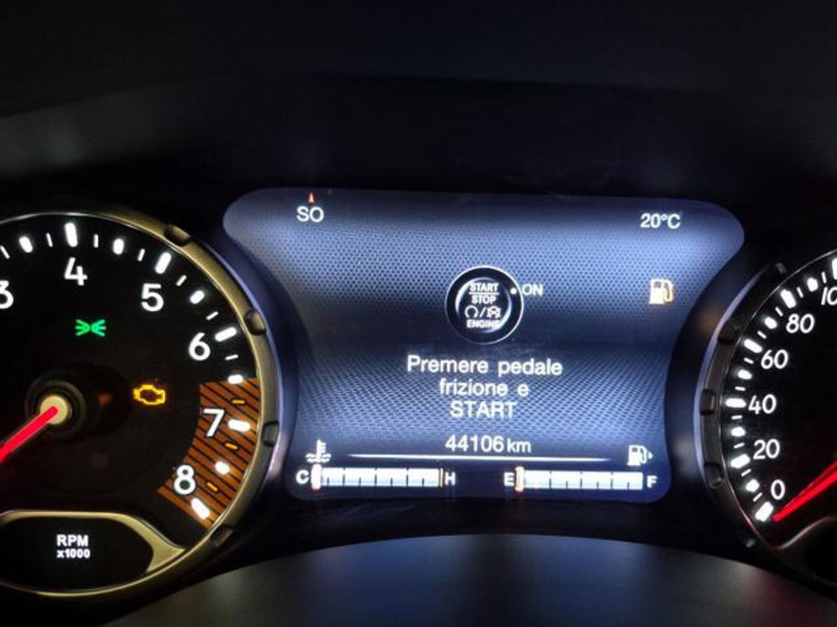 Jeep Renegade 1.0 T3 80th Anniversary (16)