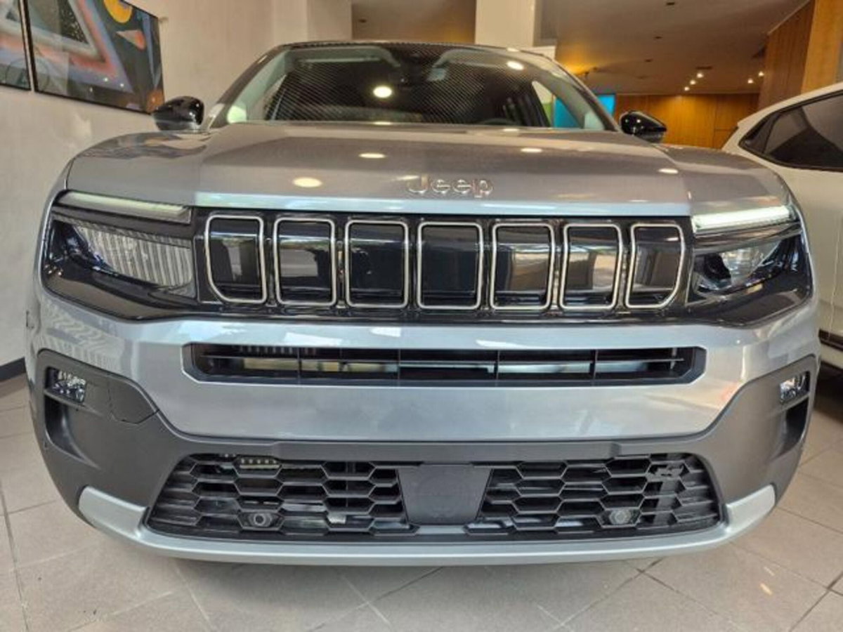 Jeep Avenger 1.2 turbo e-hybrid mhev Summit fwd 110cv edct6 (3)