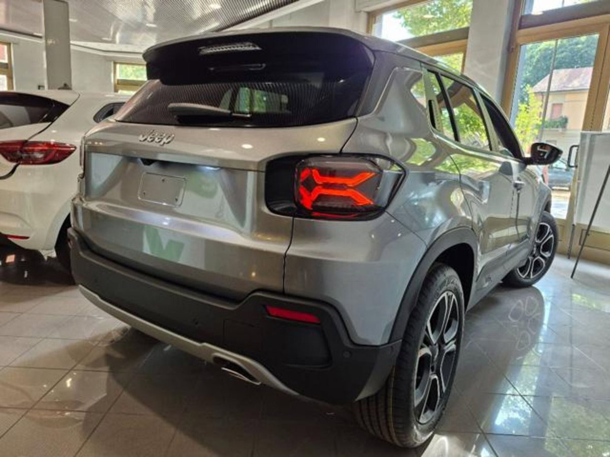Jeep Avenger 1.2 turbo e-hybrid mhev Summit fwd 110cv edct6 (8)