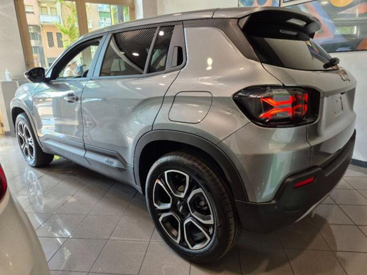 Jeep Avenger 1.2 turbo e-hybrid mhev Summit fwd 110cv edct6 (9)