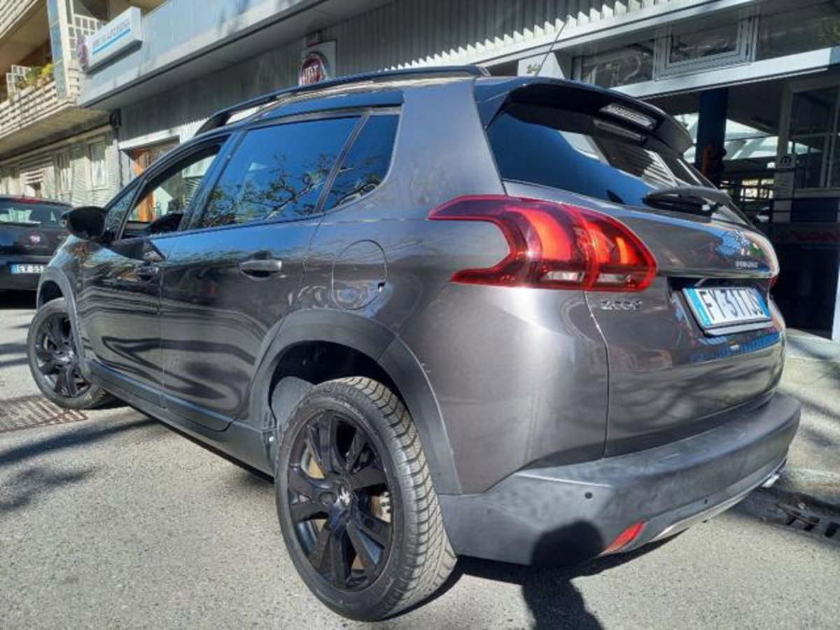 Peugeot 2008 BlueHDi 100 S&S GT Line (4)