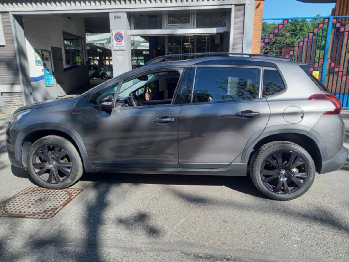 Peugeot 2008 BlueHDi 100 S&S GT Line (6)