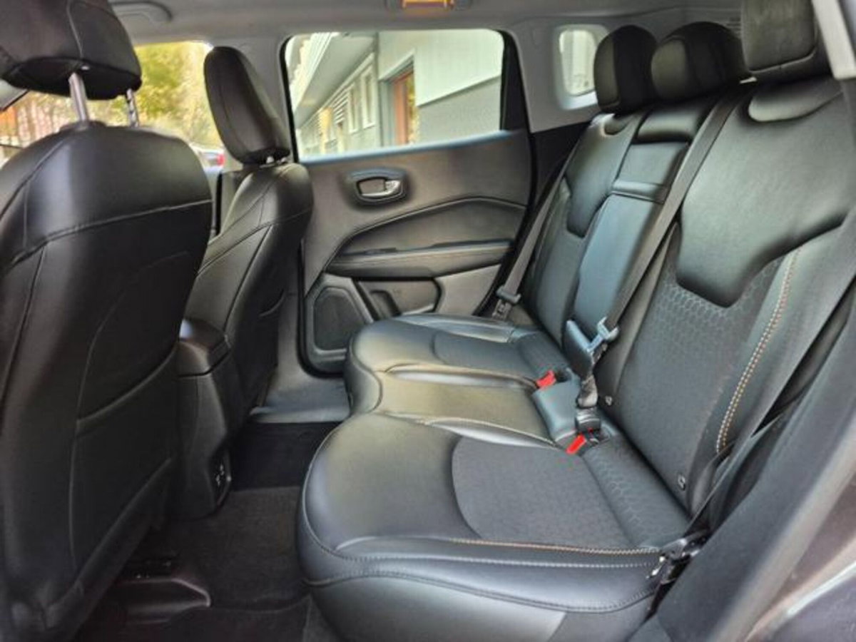 Jeep Compass 2.0 Multijet II 4WD Longitude (20)