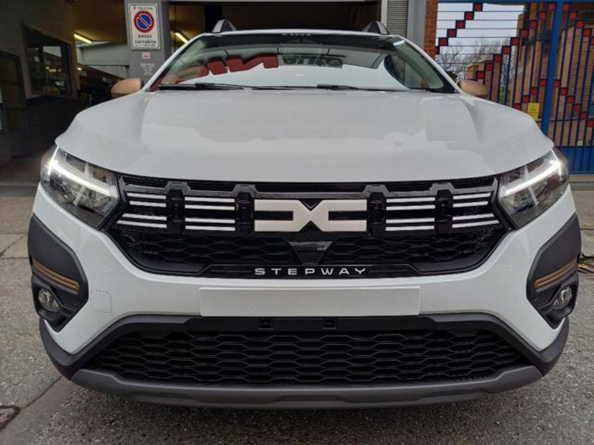 Dacia Sandero Stepway 1.0 tce Extreme Eco-g 100cv (2)