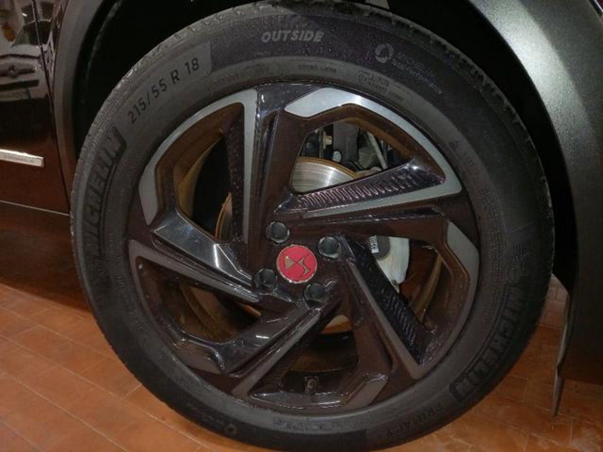 Ds DS 3 DS 3 Crossback PureTech 100 Performance Line (10)