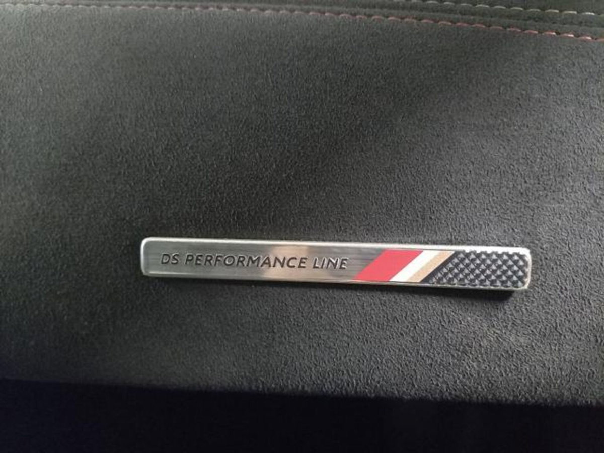Ds DS 3 DS 3 Crossback PureTech 100 Performance Line (11)