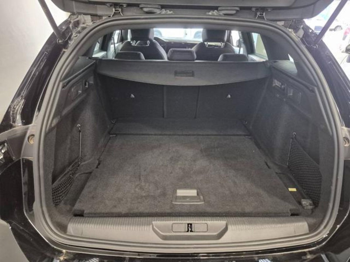 Peugeot 308 SW PureTech Turbo 130 S&S EAT8 GT Pack (15)