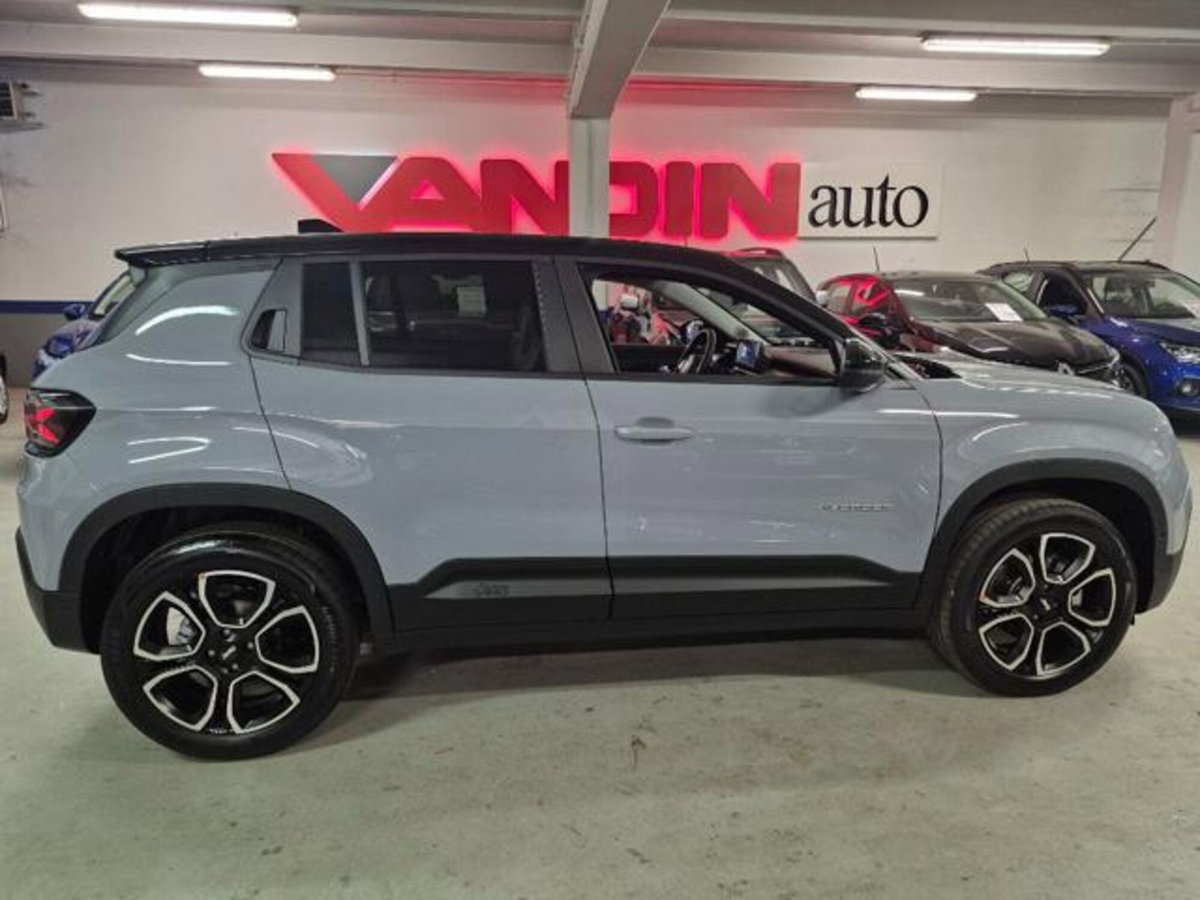 Jeep Avenger 1.2 turbo Summit fwd 100cv (6)
