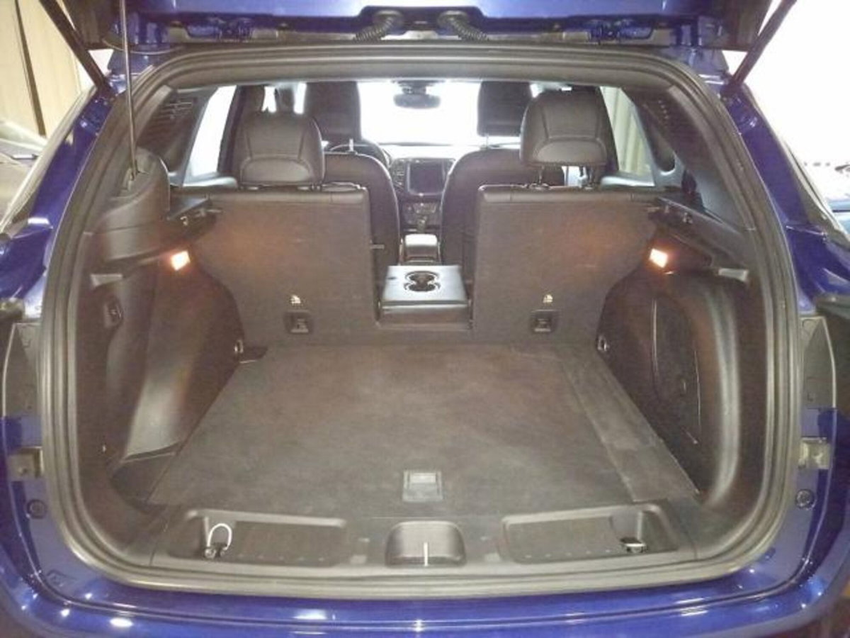 Jeep Compass 1.3 T4 240CV PHEV AT6 4xe S (13)
